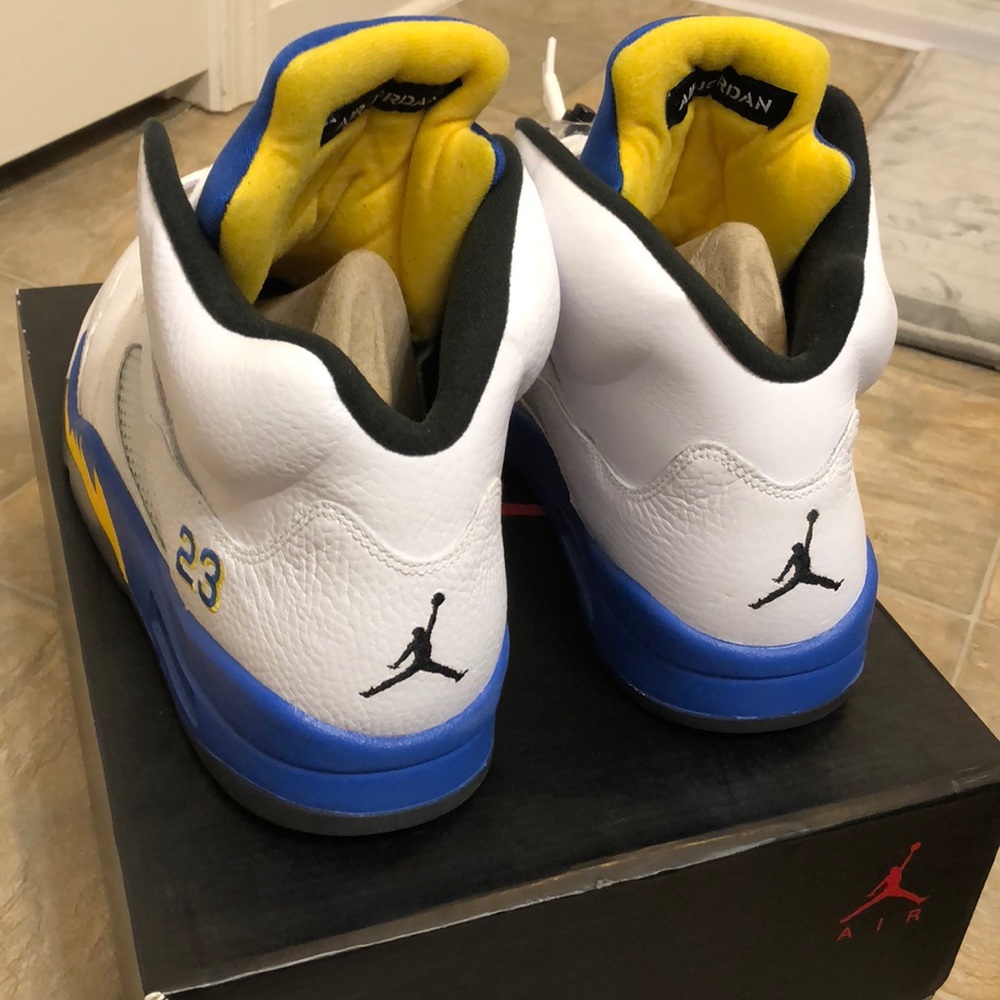 Air Jordan 5 Laney Retro (2013) - Picture 6 of 8